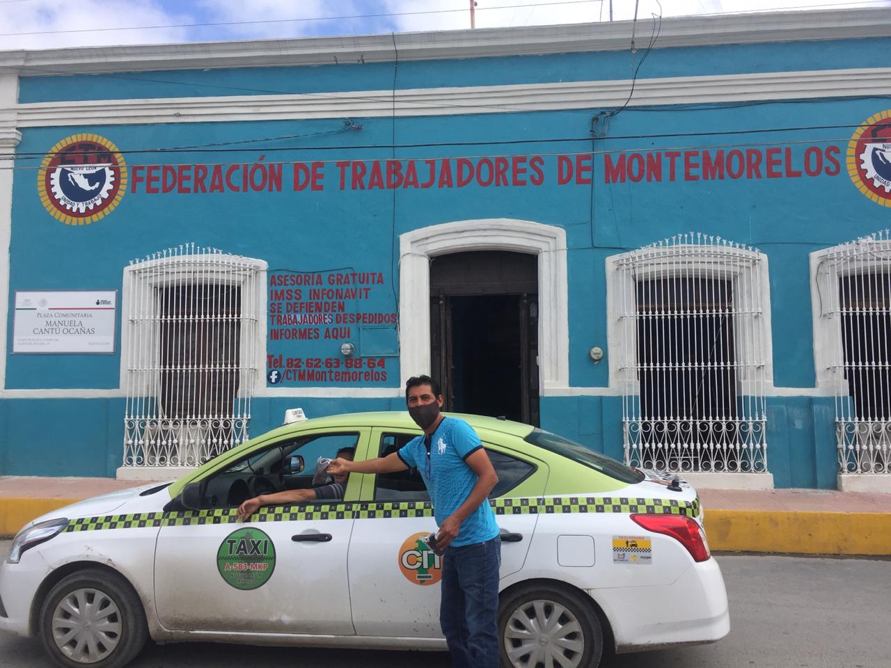 CTM Montemorelos entrega cubrebocas a trabajadores que reanudan labores