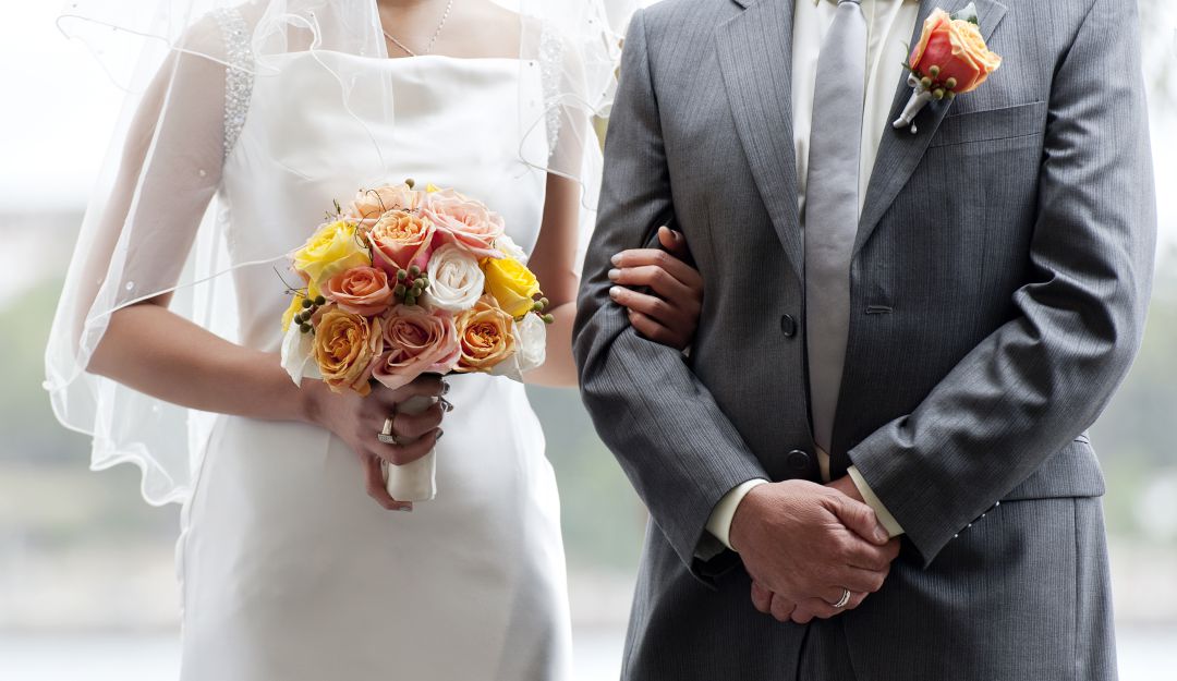 Aumentan cifras de retiros Afore por matrimonio